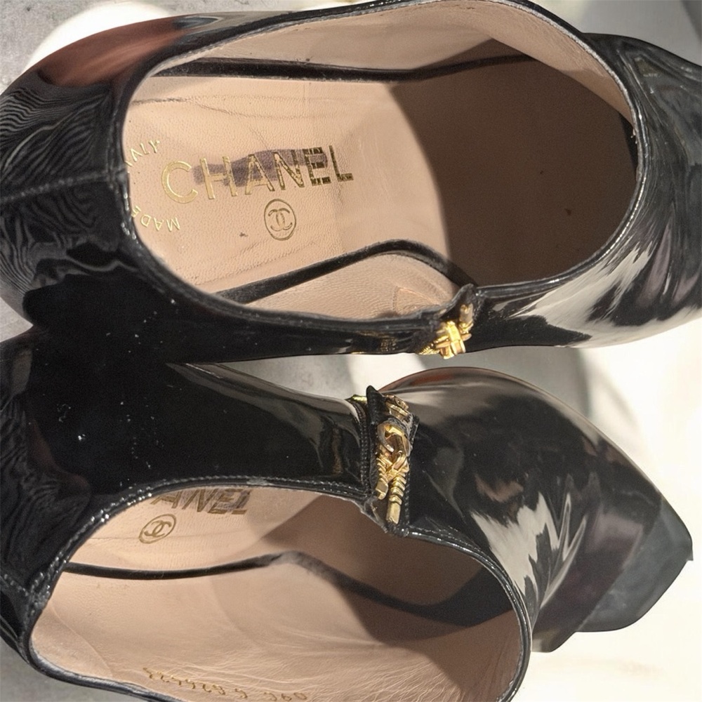 CHANEL Black Patent Leather Peep-Toe Ankle Boots Size 38 - Picture 5 of 9